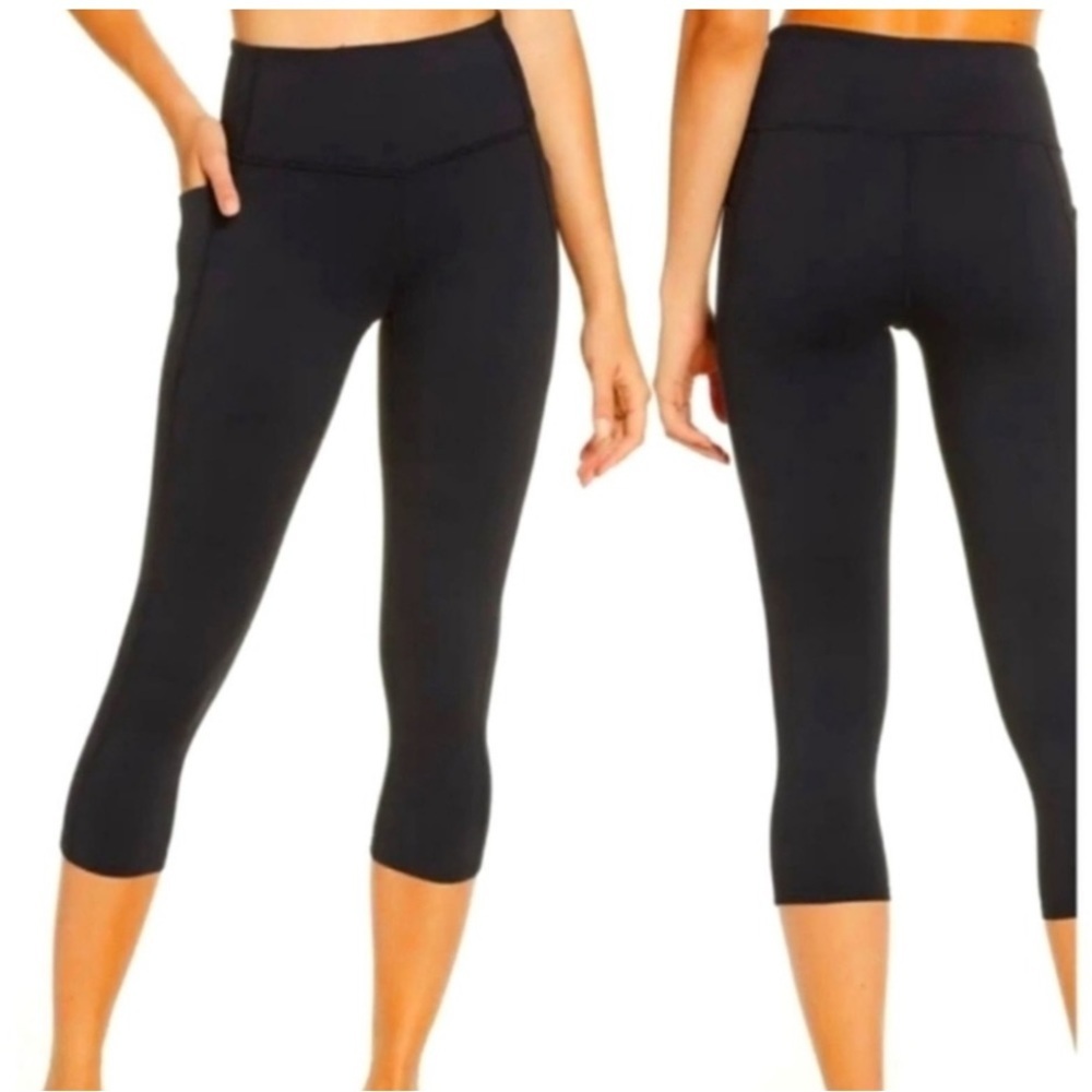 $10 clearance sale Zella Women’s Cropped Leggings Black‎ Small